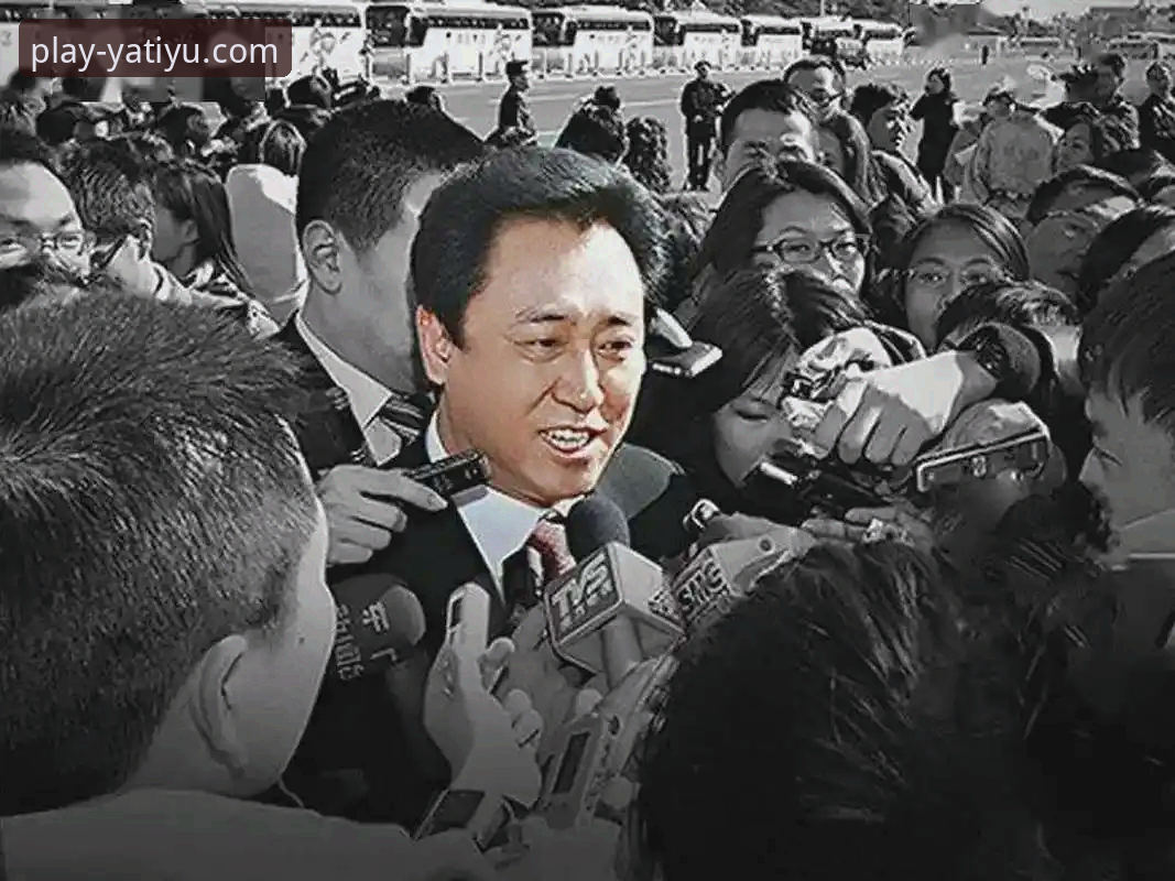 许家印案庭审落幕，昔日足球帝国兴衰引热议